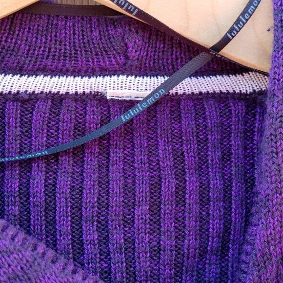 Lululemon Peace Of Mind Wrap with Hood Size 4 Black Grape Tender Violet - Picture 6 of 9